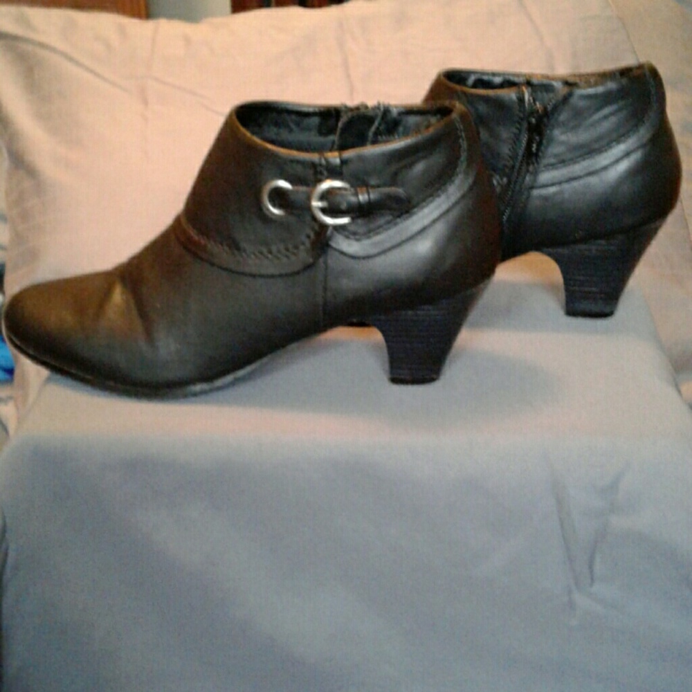 Women shoes